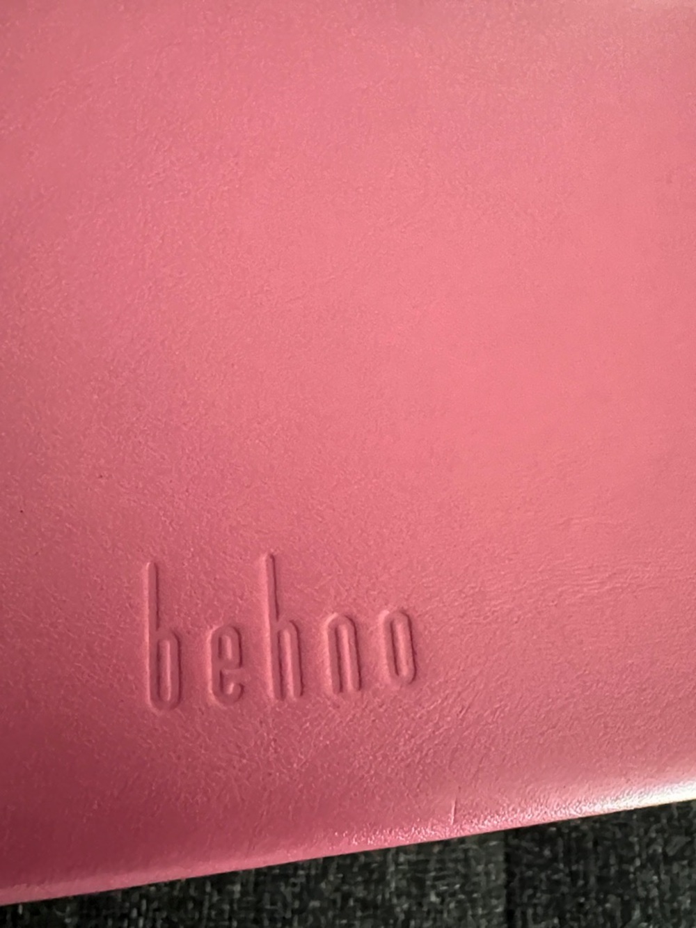 Behno Hot Pink Leather Shoulder Bag with Silver Chain - Picture 2 of 11